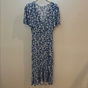 Kaileigh Blue and White Floral Maxi Dress